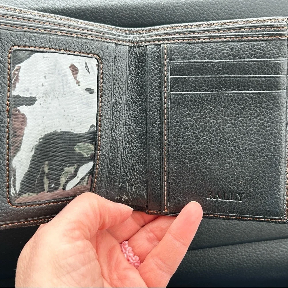 Bally Men's Oeden‎ Grained Leather Wallet